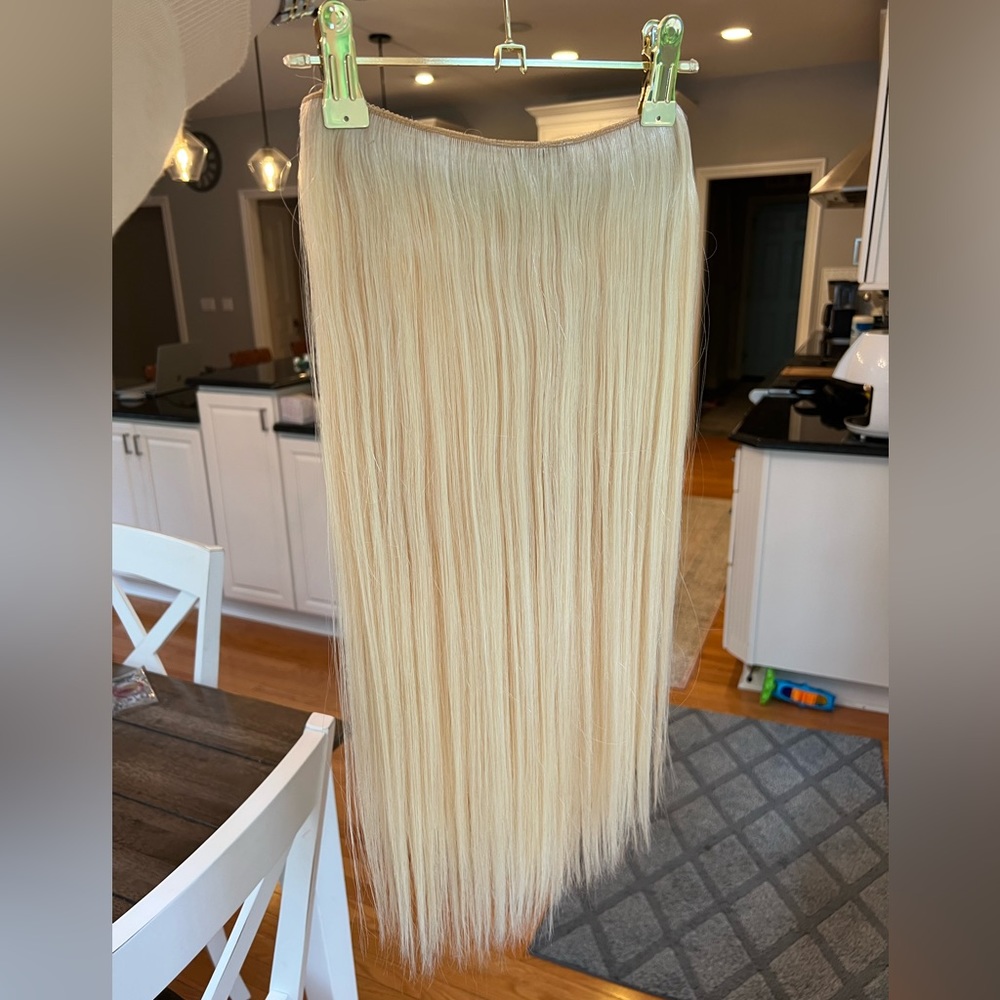 Hidden Crown Halo Hair Extensions #613 Lightest Blonde 20” 140 Grams (Brand New)